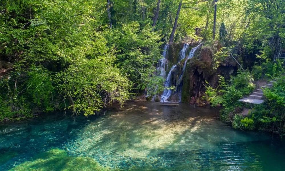 Πόλος έλξης τουριστών οι «κρυμμένοι» καταρράκτες της Μακεδονίας